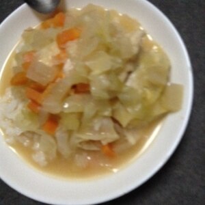チキンと根菜のココナッツカレースープ